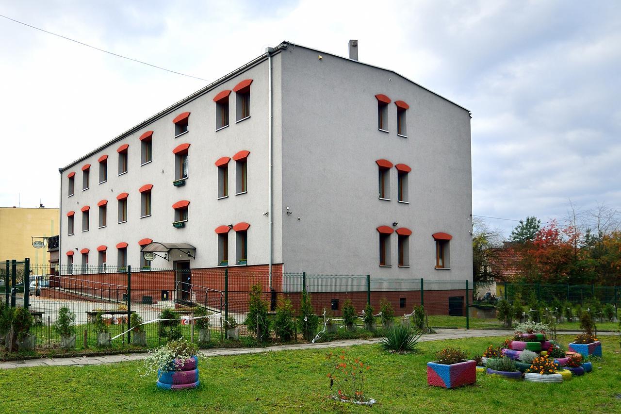 Hotel Gracja Kuznia Raciborska Extérieur photo